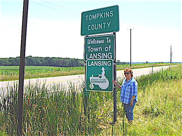 Right To Farm Signs Define Lansing As An Ag Community The