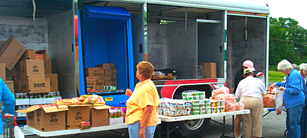 Mobile Food pantry in Lansing