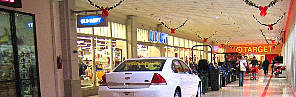 mall target oldnavy holiday 600